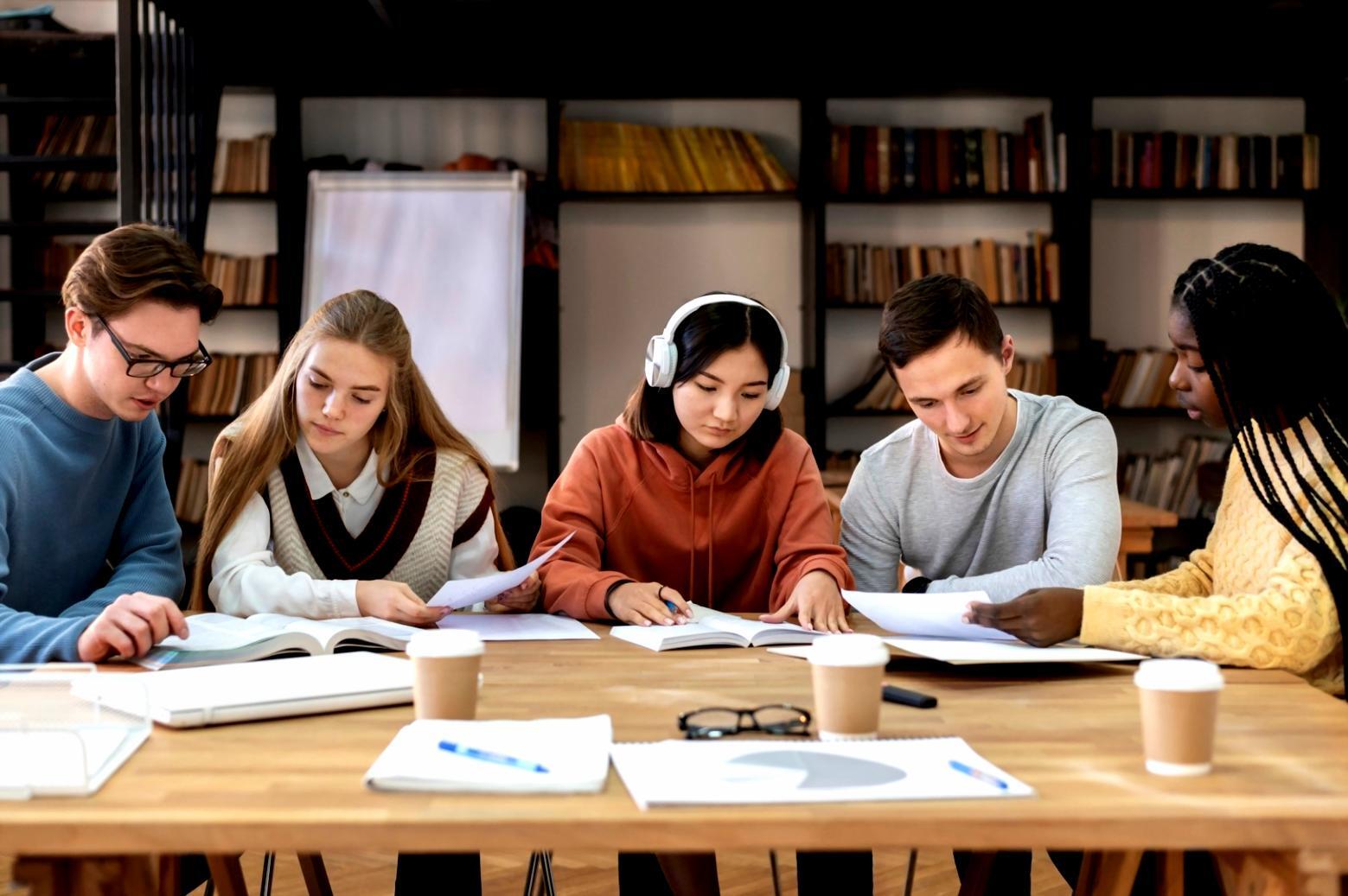 Espace de travail collaboratif avec outils de prévision budgétaire